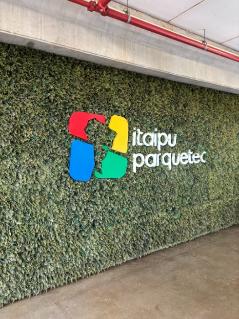 Placa Itaipu Parquetec